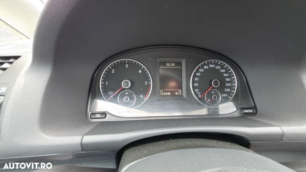 Volkswagen Touran 1.6 TDI DPF Highline - 13