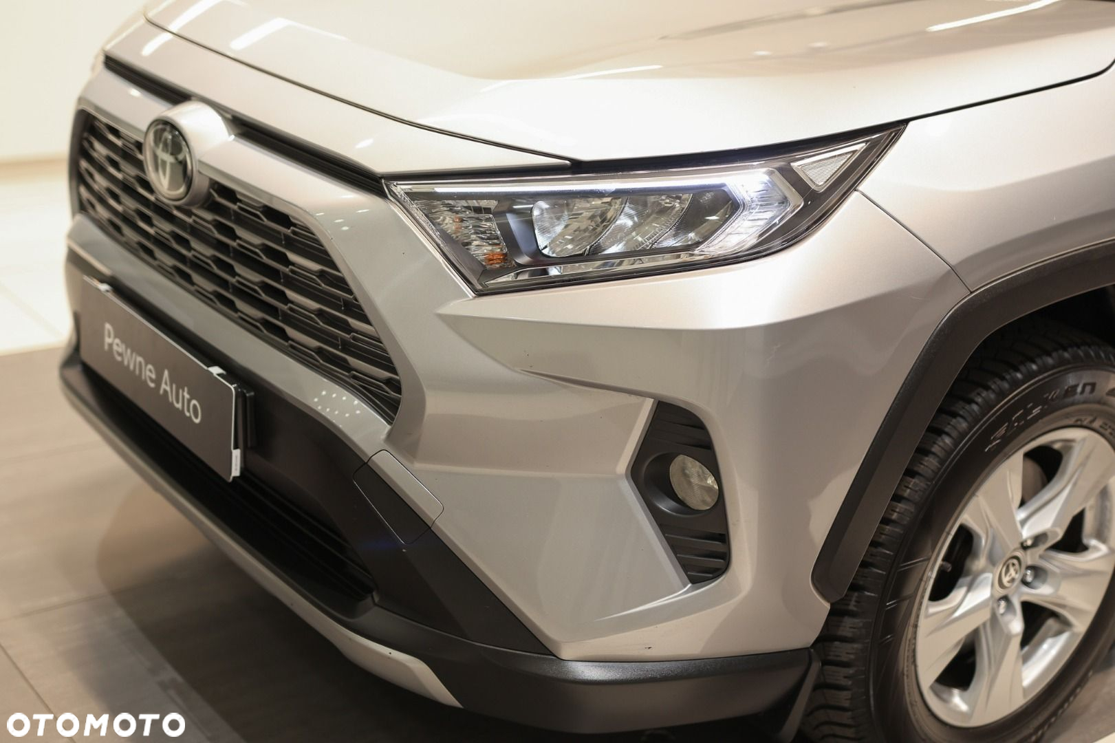 Toyota RAV4 - 13