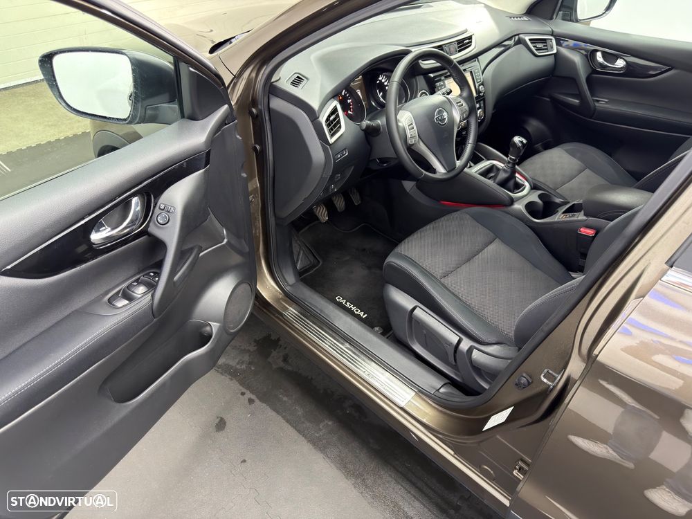 Nissan Qashqai 1.5 dCi TEKNA+ - 11