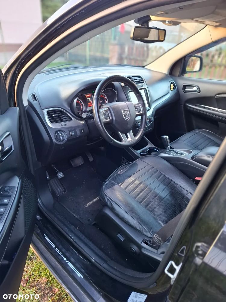 Dodge Journey - 4