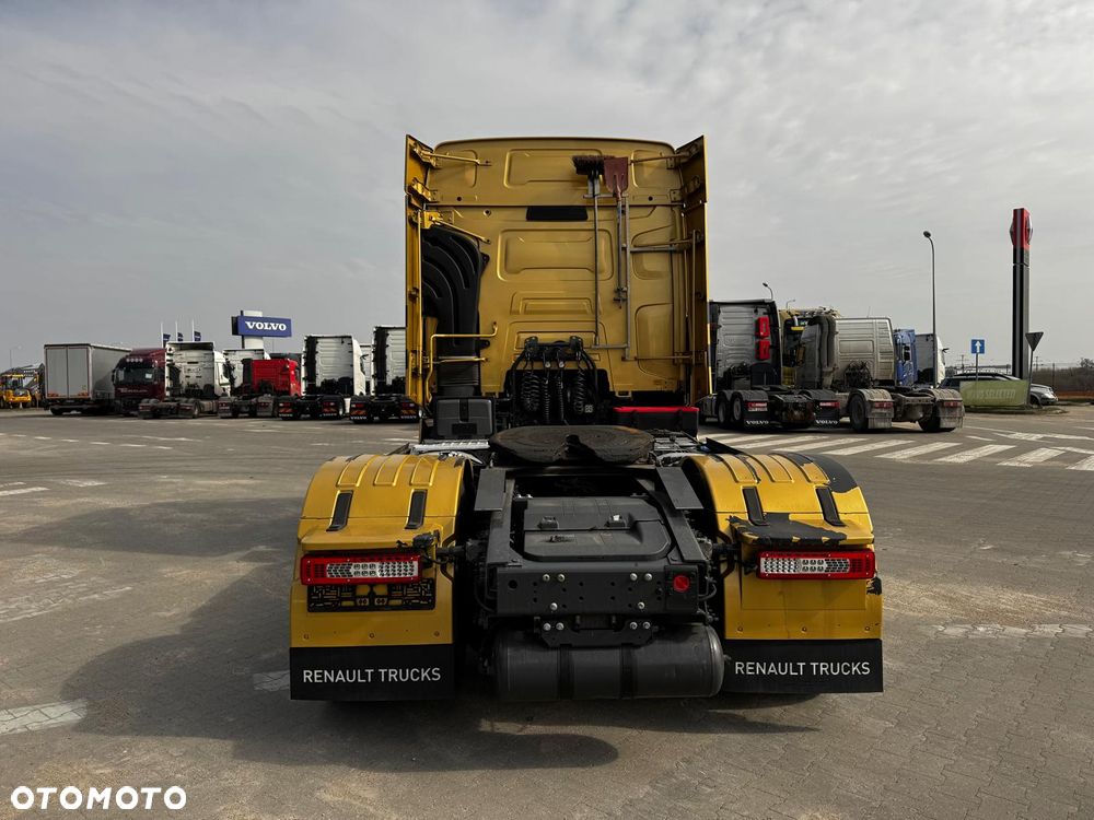 Renault T520 ADR Sleeper Cab - 5