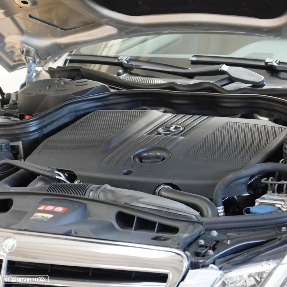 Mercedes-Benz E 300 Bluetec Hybrid Avantgarde - 51