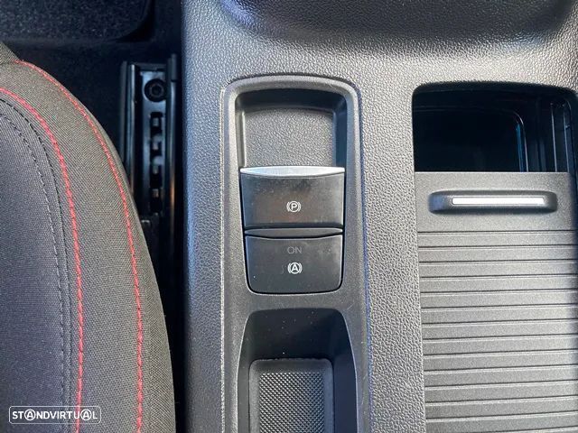 Ford Focus SW 1.0 EcoBoost Hybrid Aut. ST-LINE DESIGN - 33