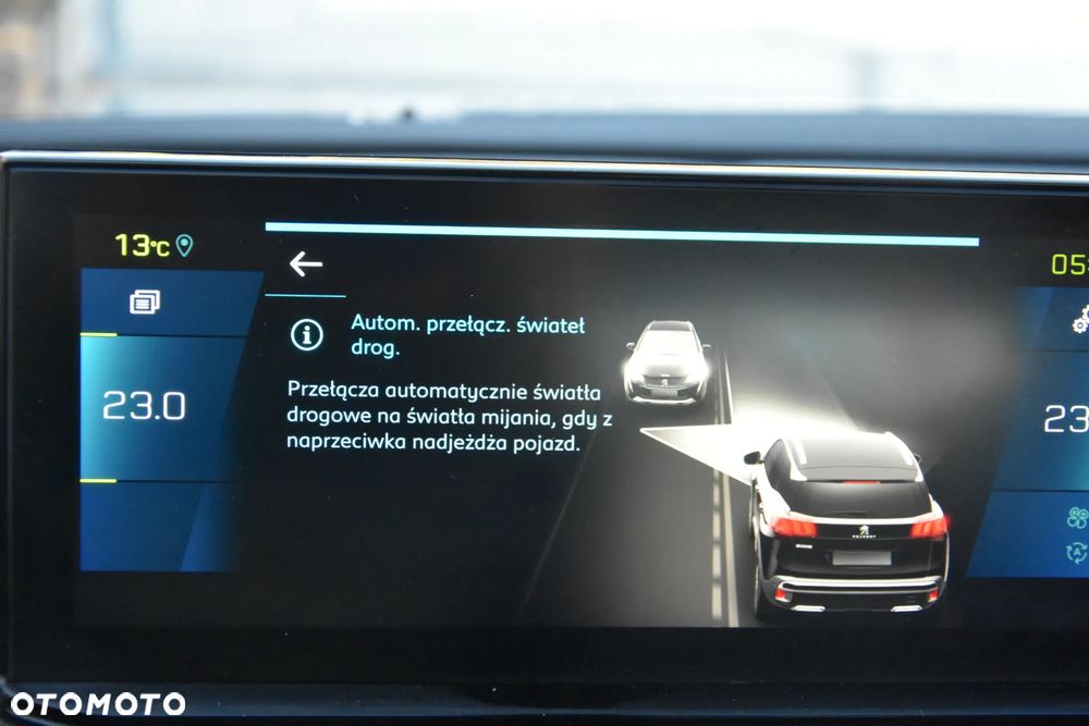 Peugeot 3008 1.6 PureTech HYbrid4 GT Line S&S EAT8 - 34