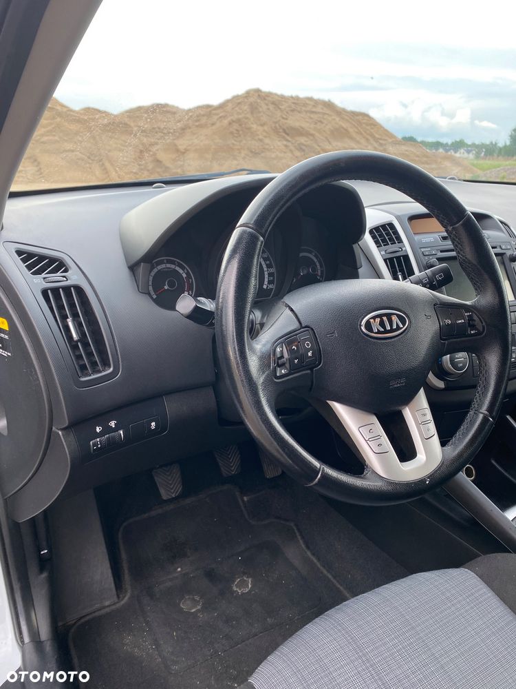 Kia Ceed - 25