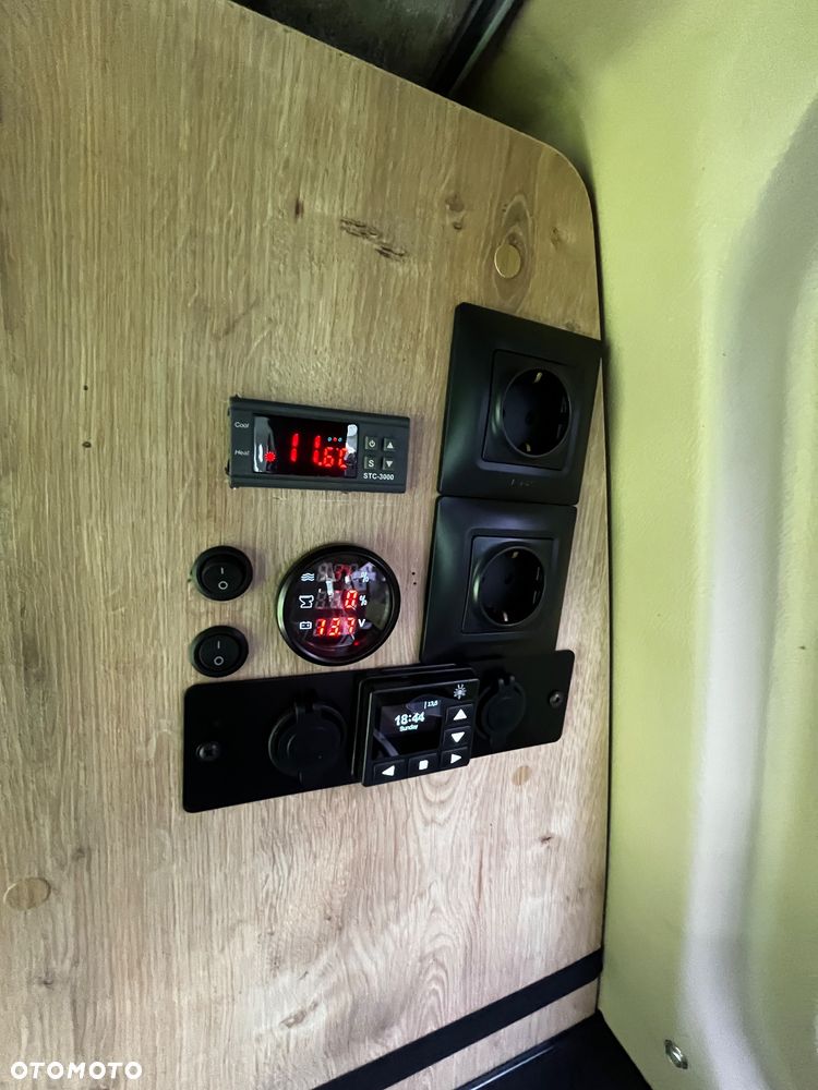 Volkswagen Transporter 4Motion 4x4 Kamper Mercus California - 14