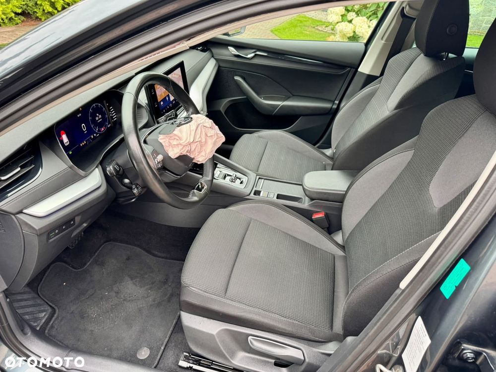 Skoda Octavia 2.0 TDI DSG Style - 9