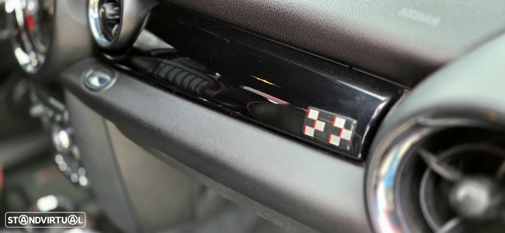 MINI 3 Portas John Cooper Works - 19