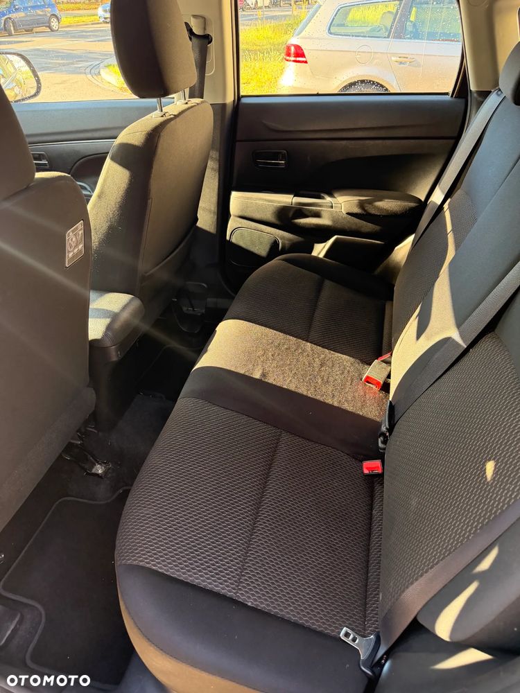 Mitsubishi ASX 1.6 Inform - 23