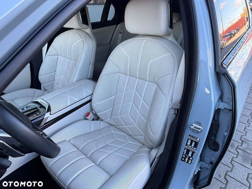 BMW Seria 7 - 13