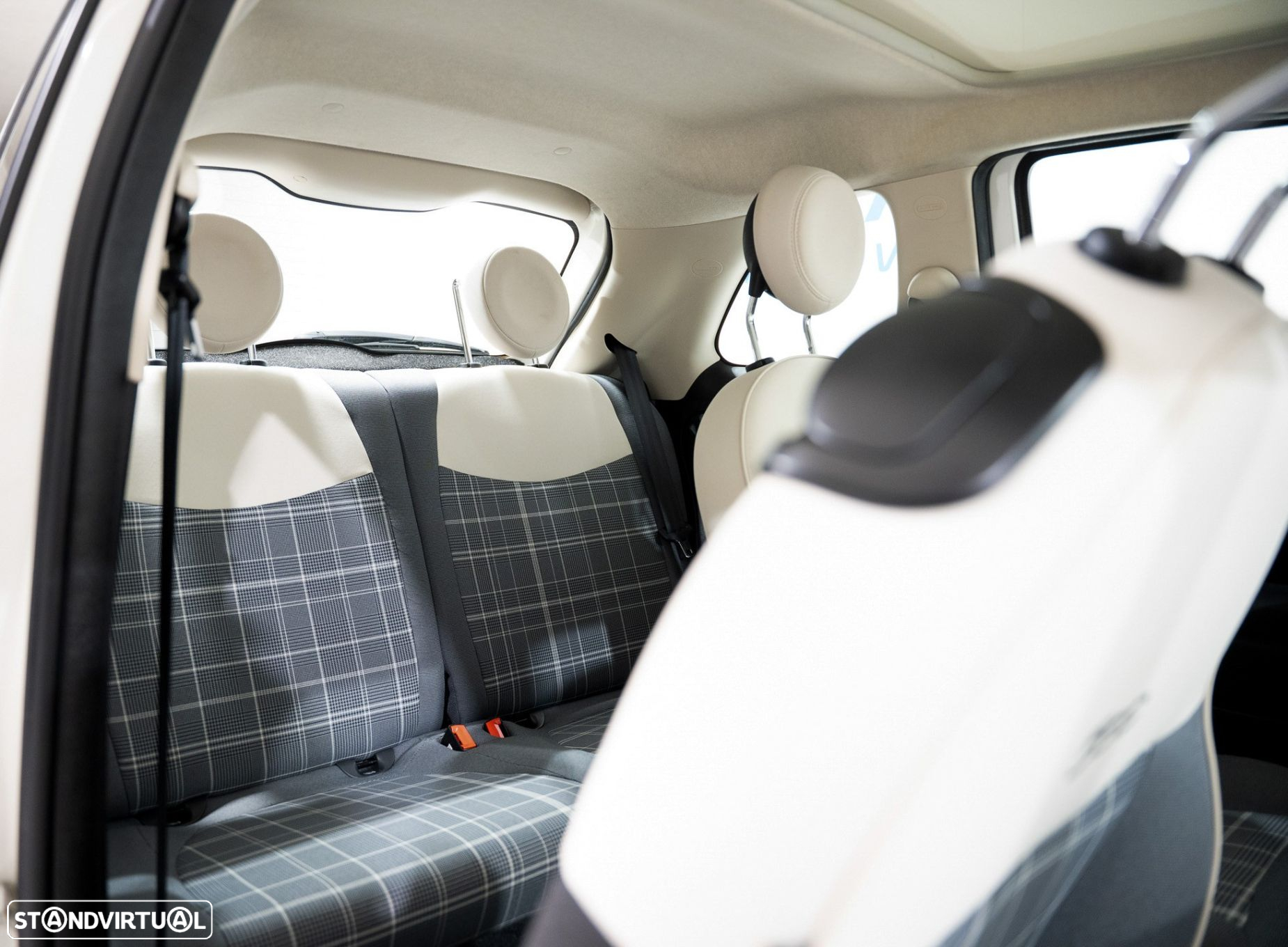 Fiat 500 1.0 Hybrid Lounge - 10