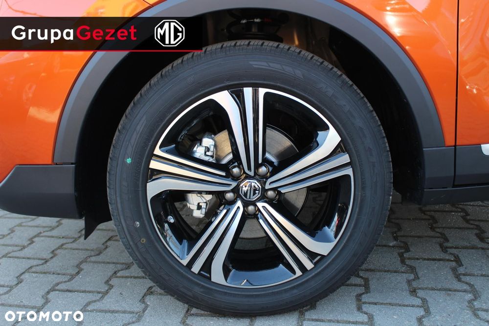 MG ZS - 19