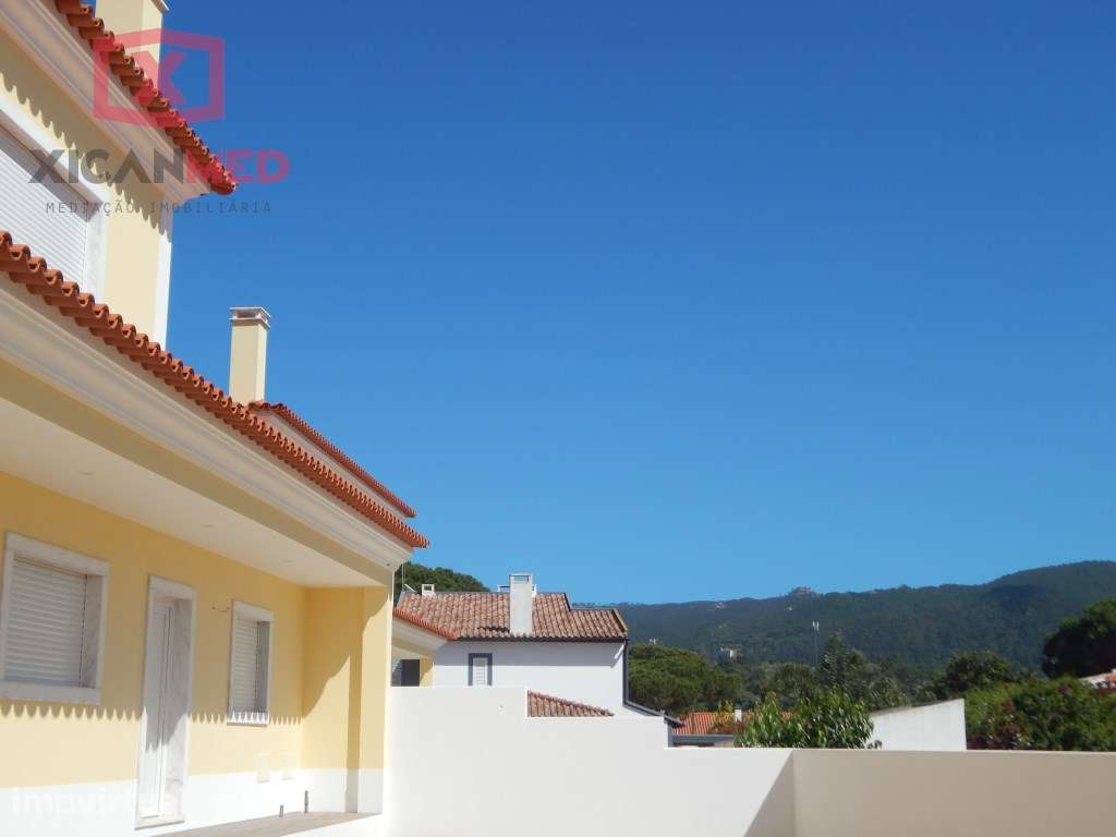 Moradia em Colares - Grande imagem: 2/13