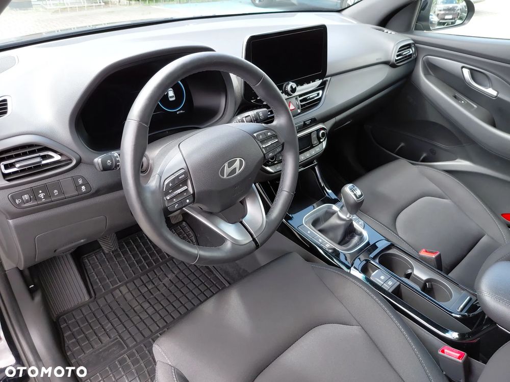 Hyundai i30 1.5 T-GDI 48V Smart - 9