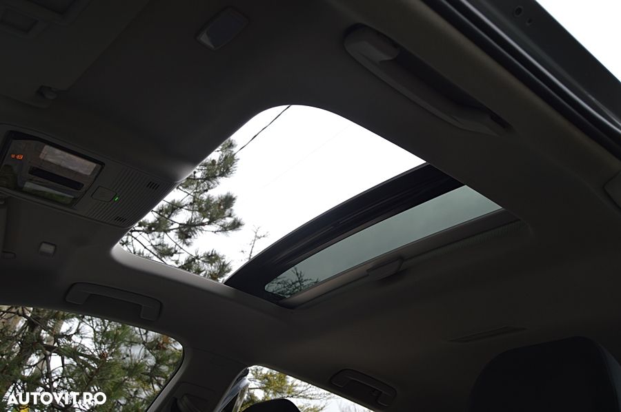 Volkswagen Golf 2.0 TDI (BlueMotion Technology) DSG Highline - 12