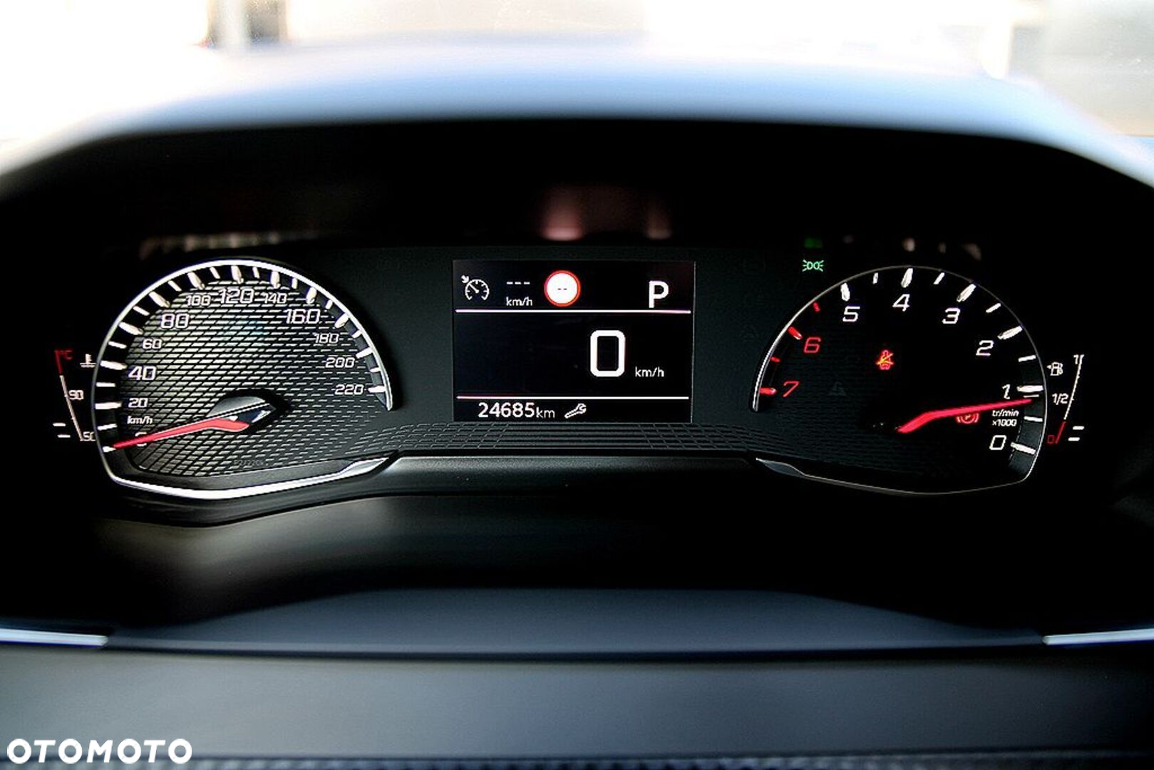 Peugeot 208 1.2 PureTech Allure S&S EAT8 - 19
