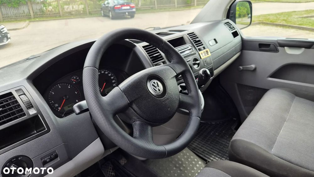 Volkswagen Transporter Caravelle Kurz Comfortline - 14