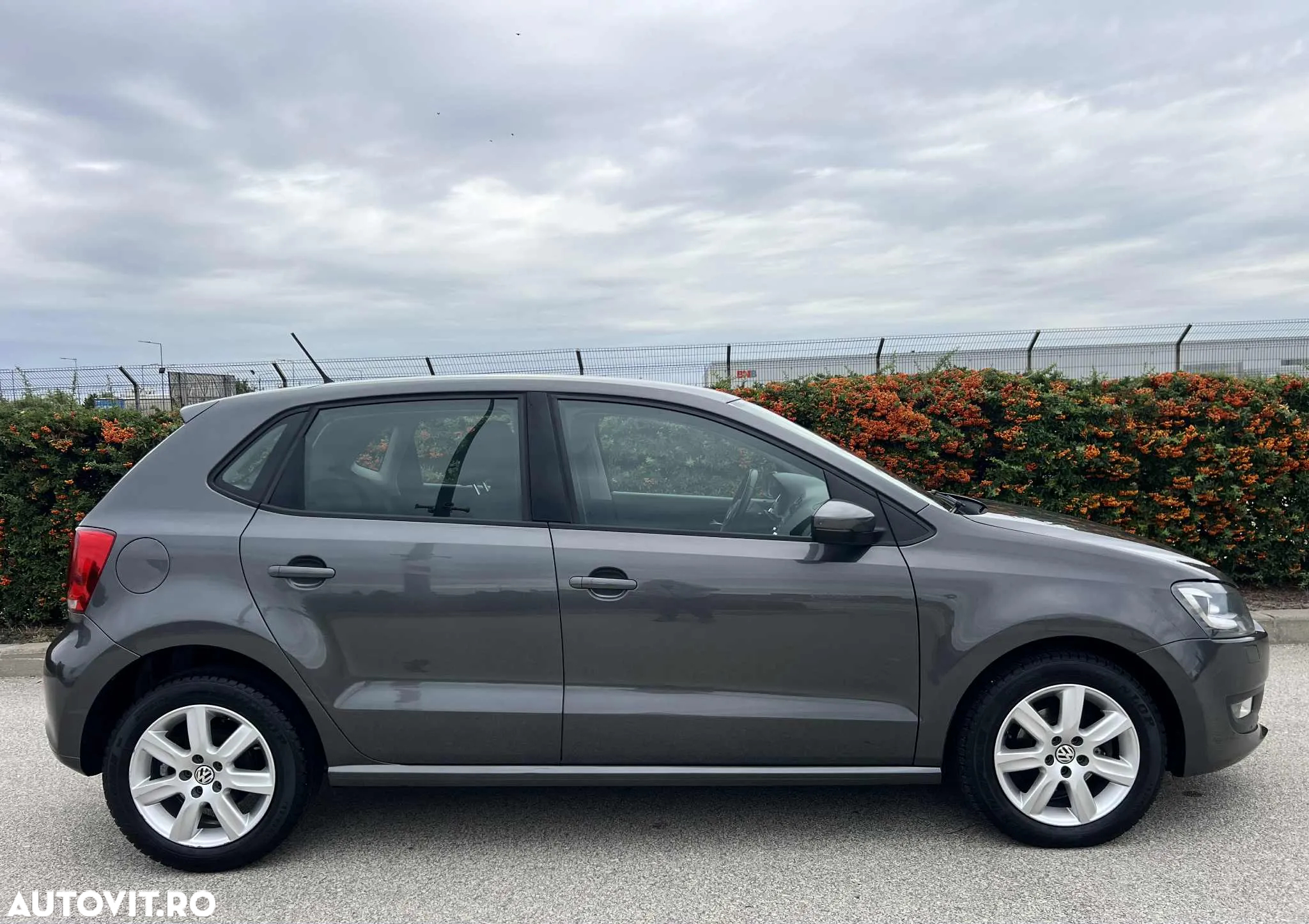 Volkswagen Polo 1.6 TDI DSG Highline - 6