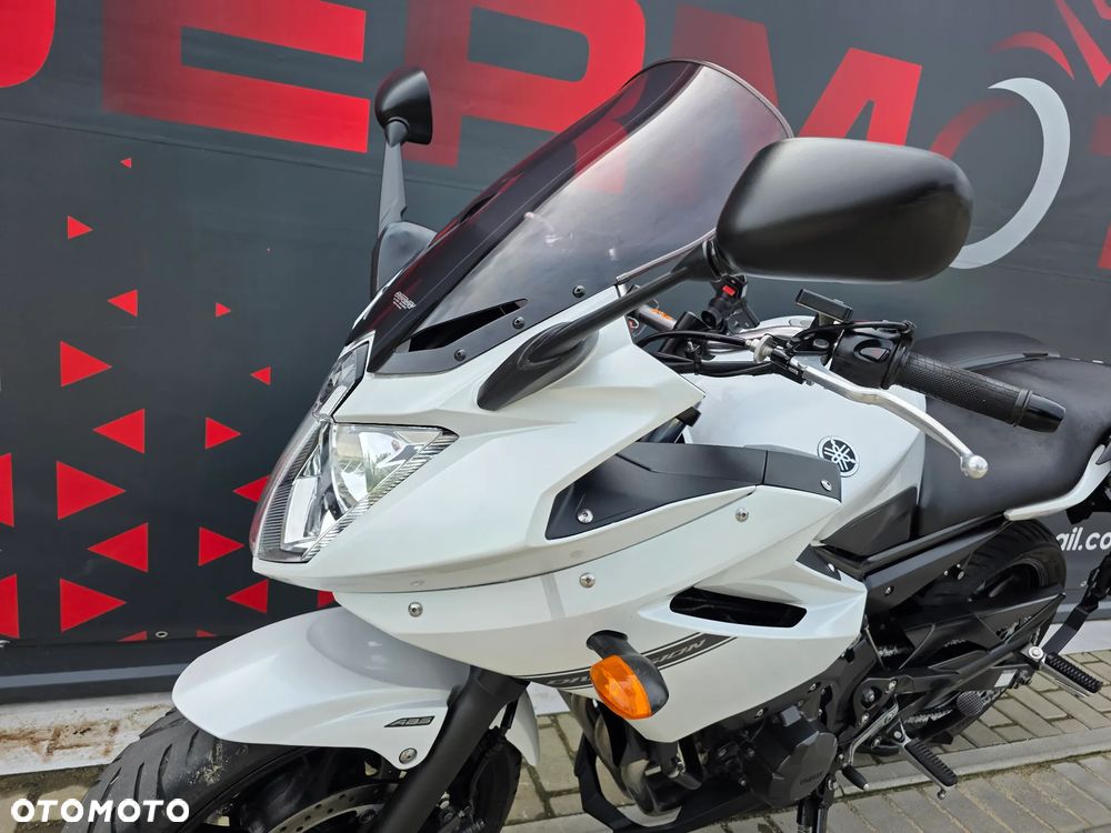 Yamaha XJ - 12