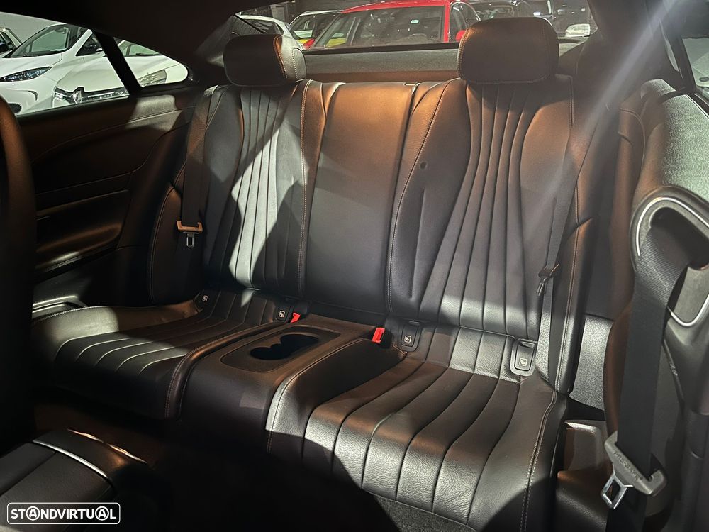 Mercedes-Benz E 220 d Aut. - 13