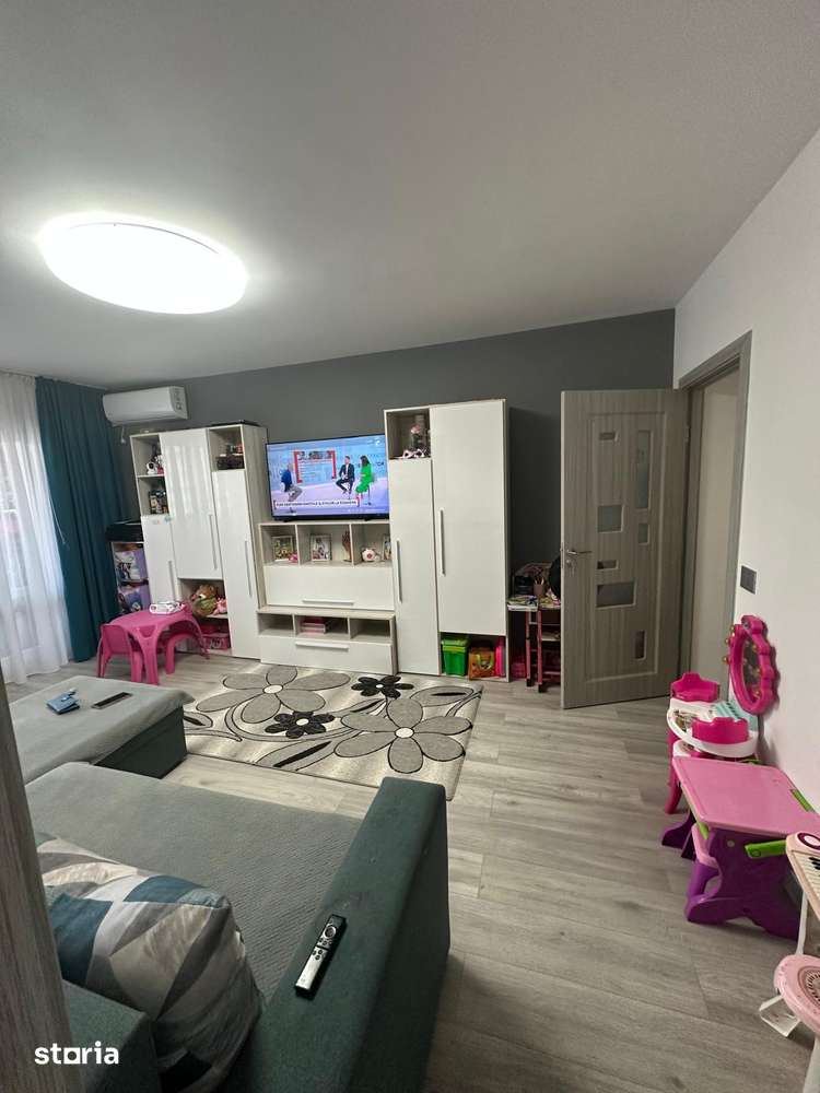 Vanzare apartament 2 camere Militari Lujerului Metrou — fotografia 1