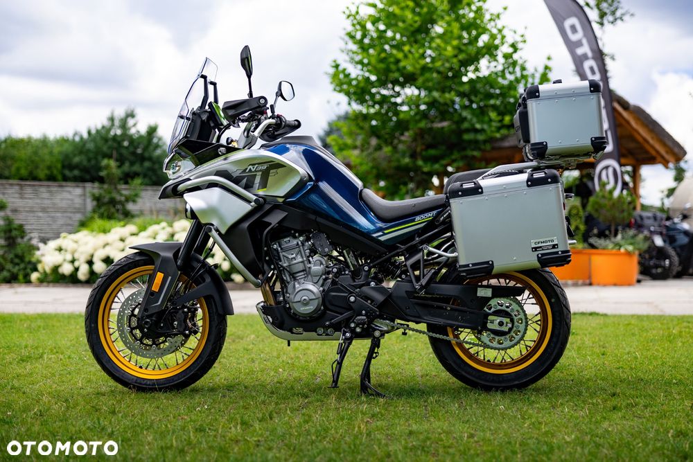 CFMoto MT - 28