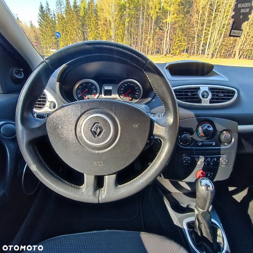 Renault Clio 1.6 16V Extreme - 19