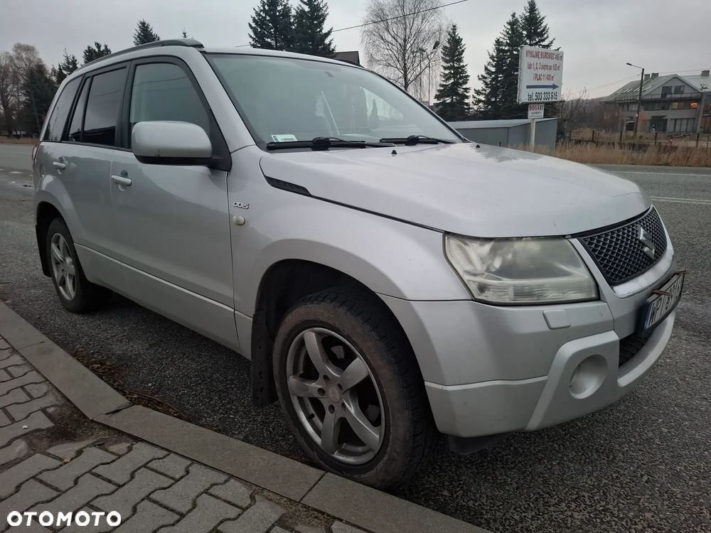 Suzuki Vitara - 1