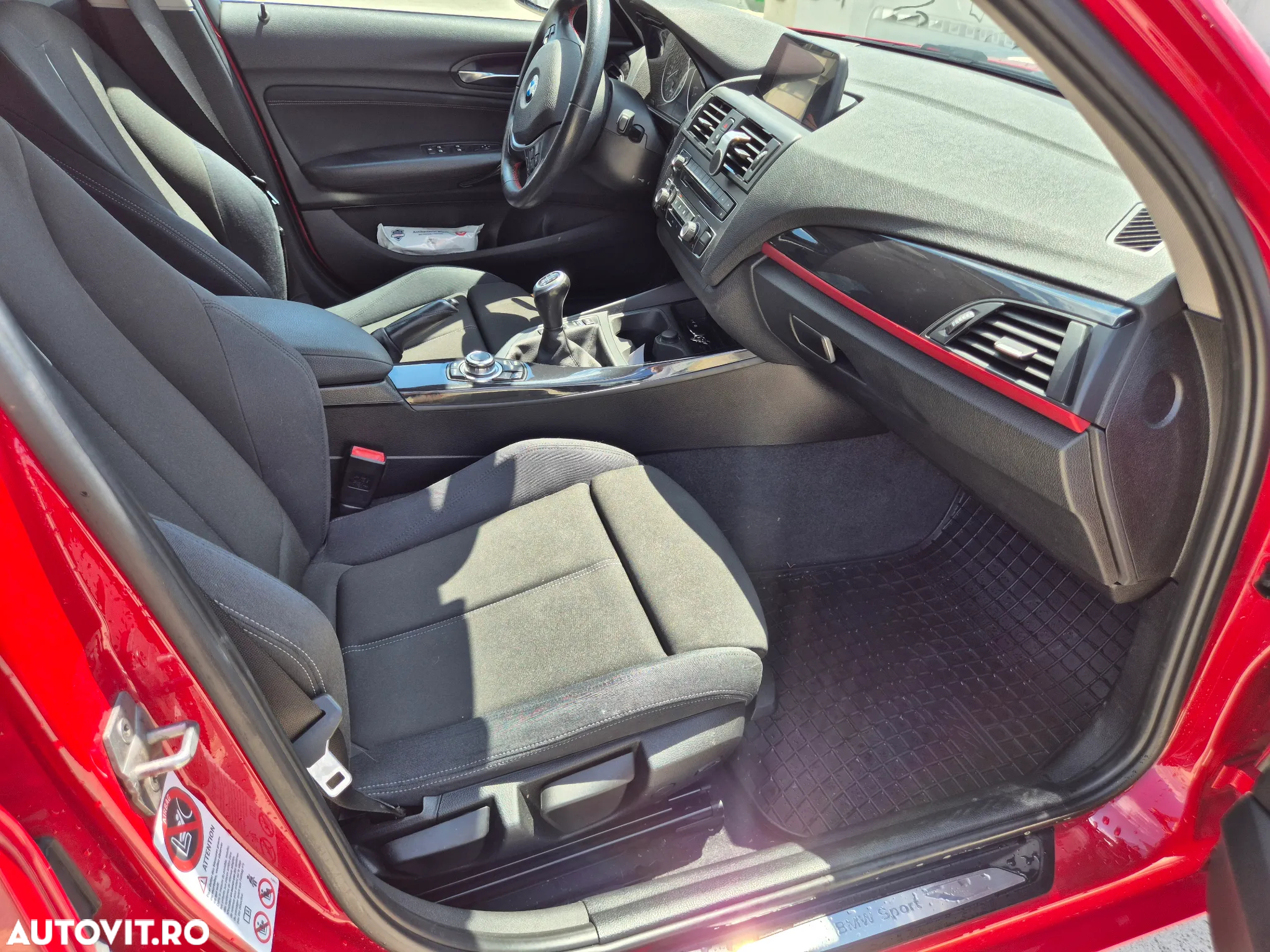 BMW Seria 1 118d Sport Line - 19