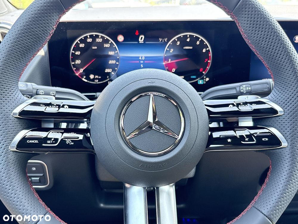 Mercedes-Benz GLA 220 mHEV 4-Matic AMG Line 8G-DCT - 13