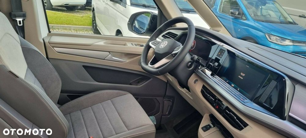 Volkswagen Multivan - 11