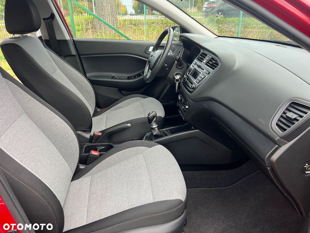 Hyundai i20 1.4 Trend - 28