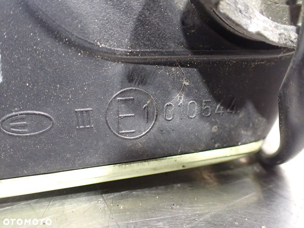 LUSTERKO PRAWE ELEKTRYCZNE VOLKSWAGEN NEW BEETLE 2.0