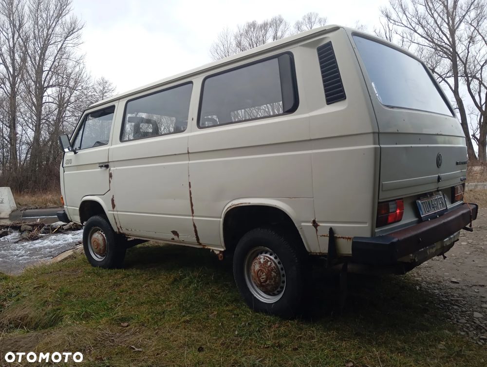 Volkswagen Transporter - 10