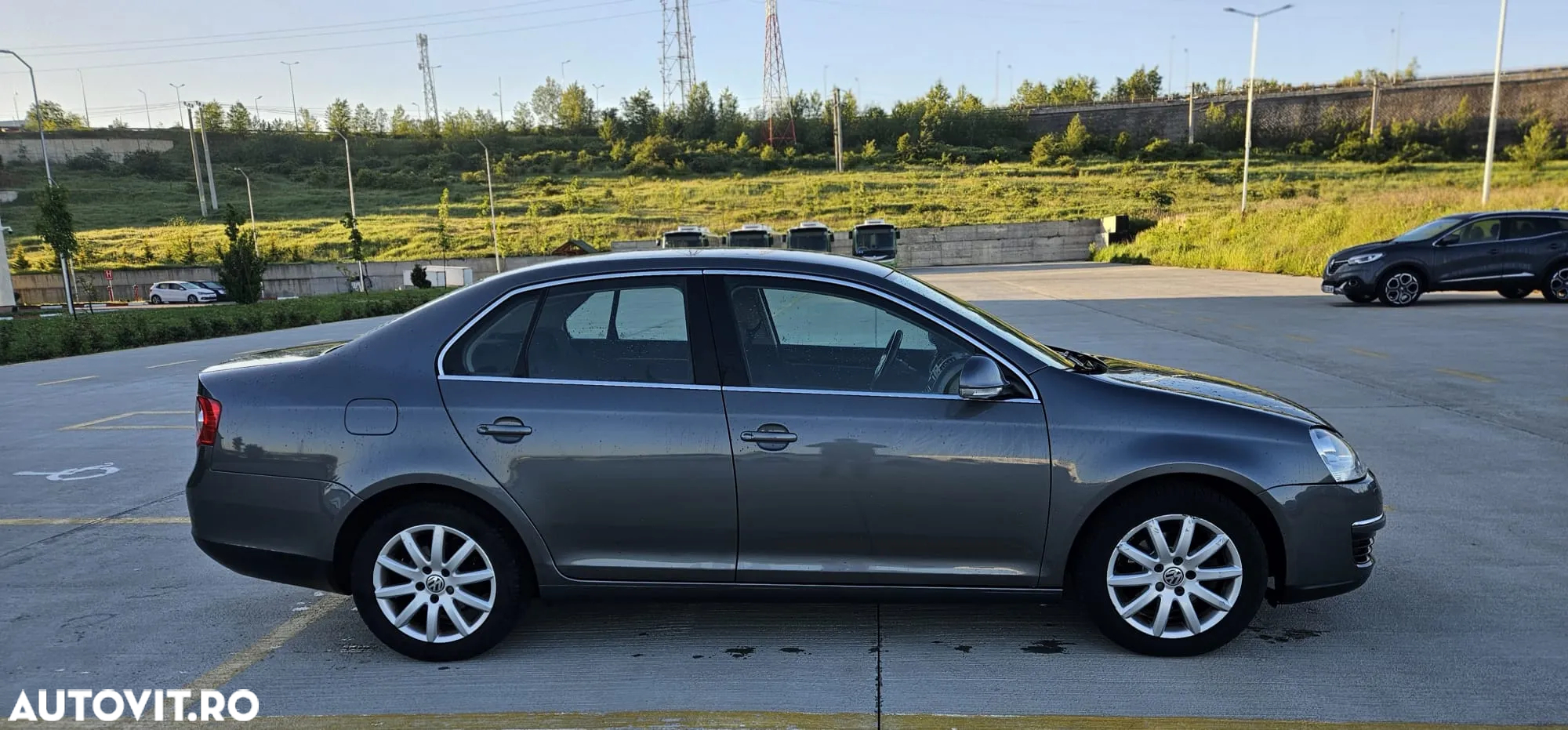 Volkswagen Jetta 1.6 TDI Blue Motion Technology Comfortline - 6