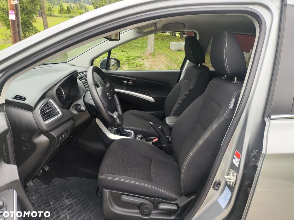 Suzuki SX4 S-Cross 1.4 T Premium 4WD - 11