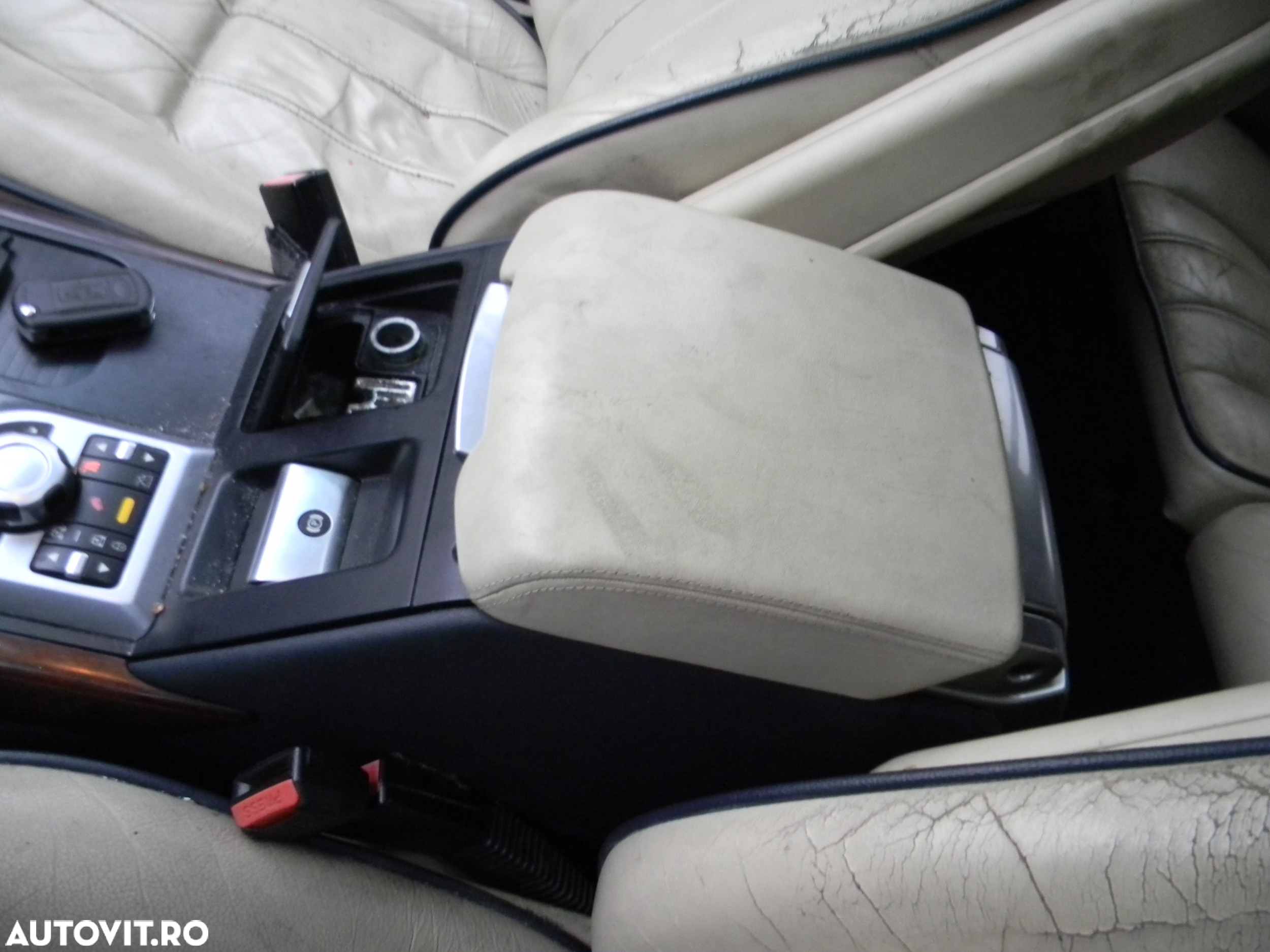 Dezmembrari  Land Rover RANGE ROVER Mk 3 L322 (LM)  2002  > 2012 3.6 - 24