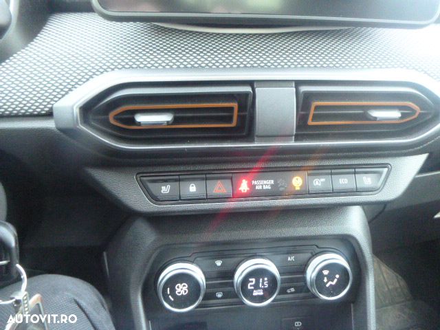 Dacia Sandero - 8