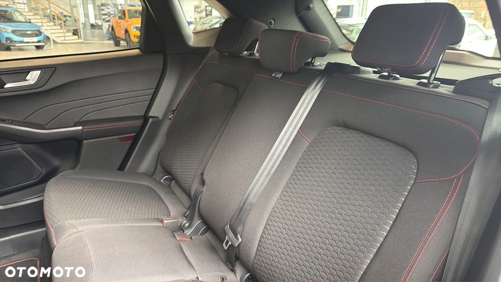 Ford Kuga 1.5 EcoBoost FWD ST-Line - 9