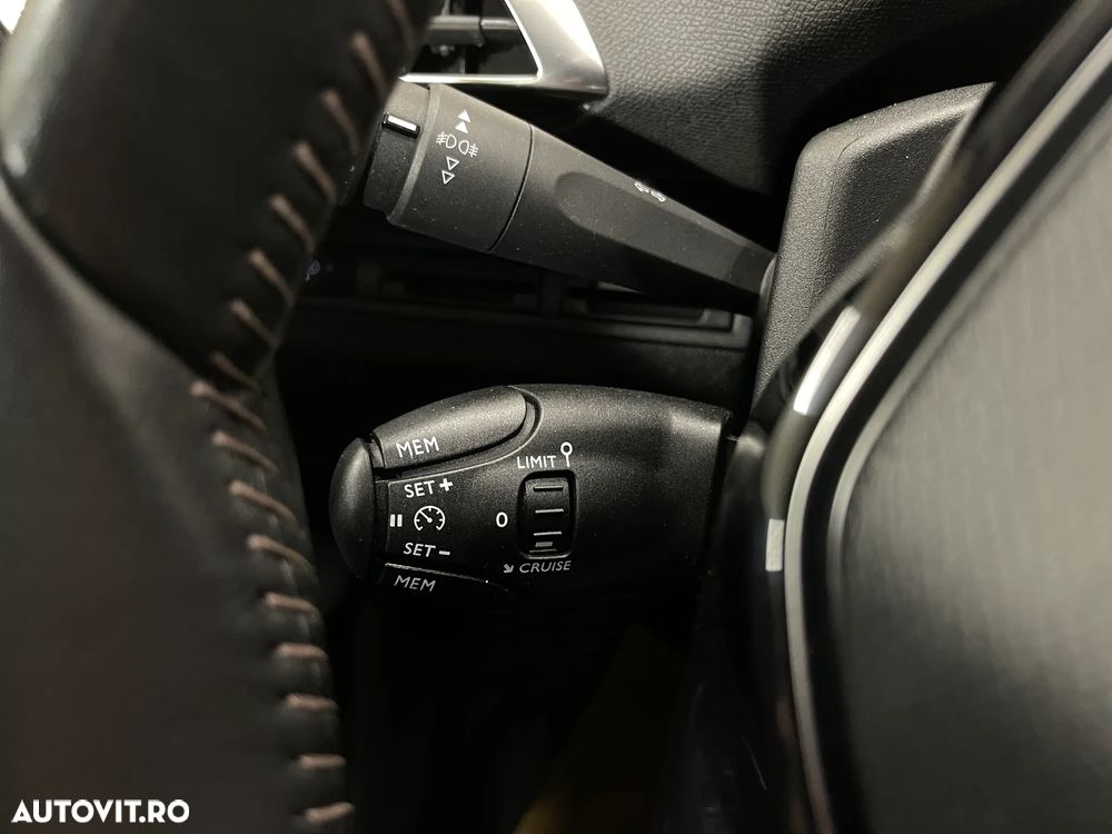 Peugeot 3008 PureTech 130 Stop & Start Active - 25