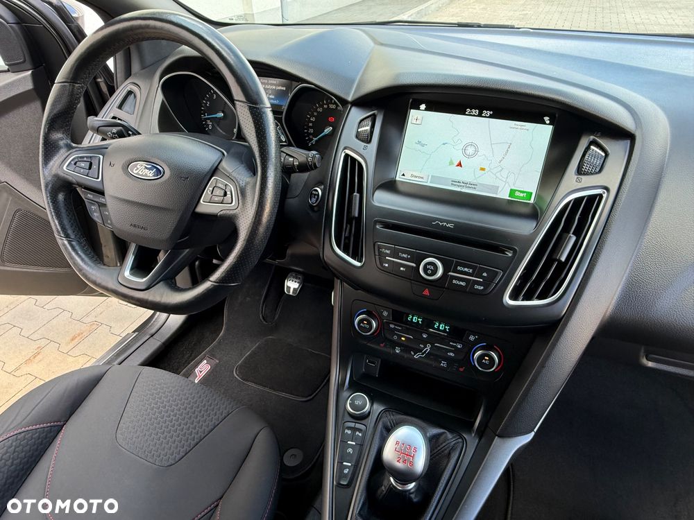 Ford Focus 1.0 EcoBoost ST-Line Black ASS - 29