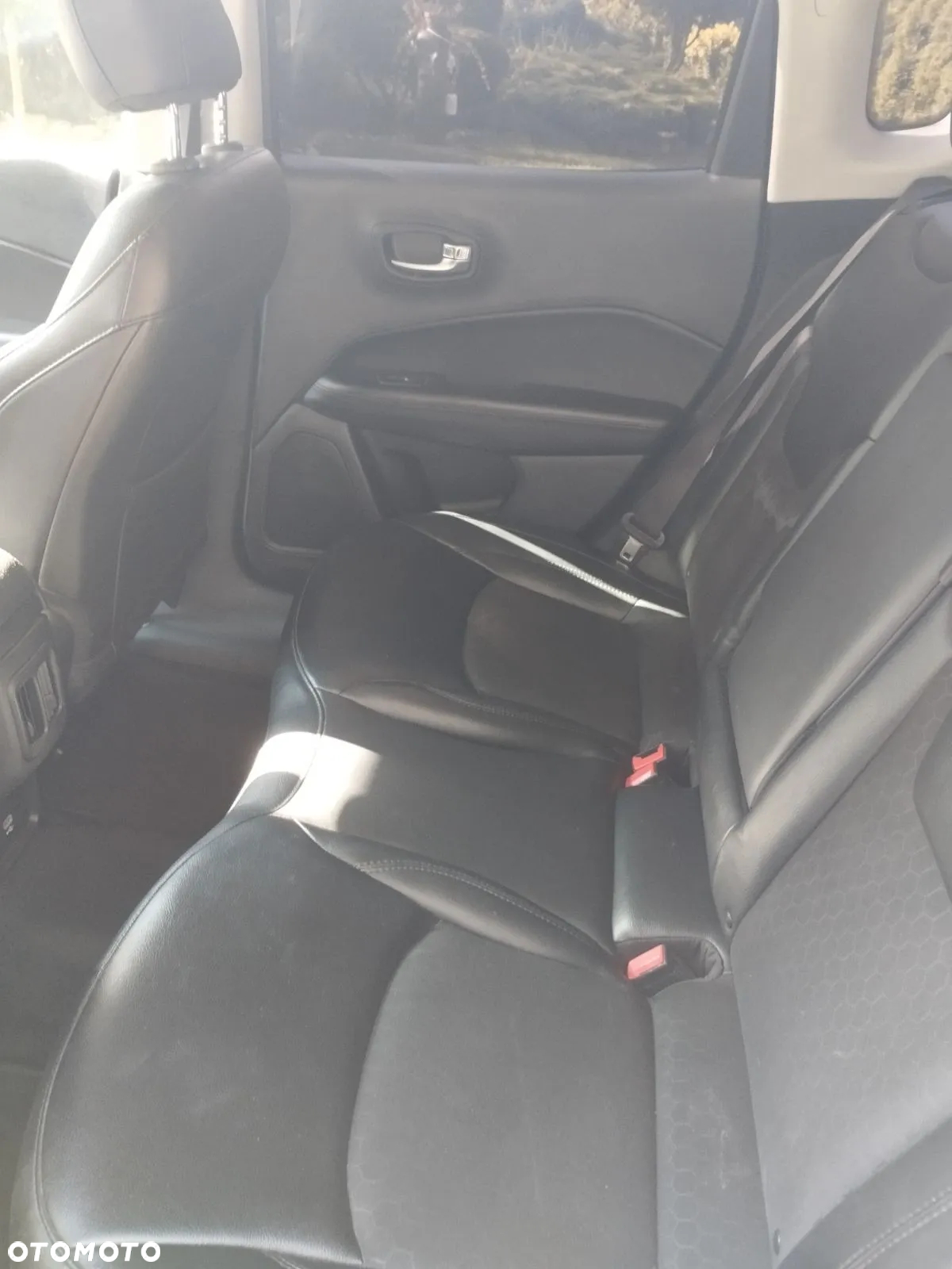 Jeep Compass - 4