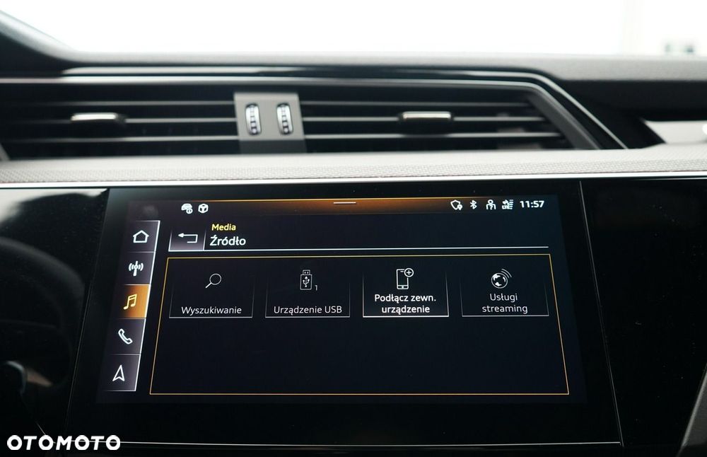 Audi Q8 e-tron - 32