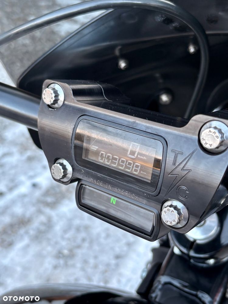 Harley-Davidson Softail Street Bob - 10