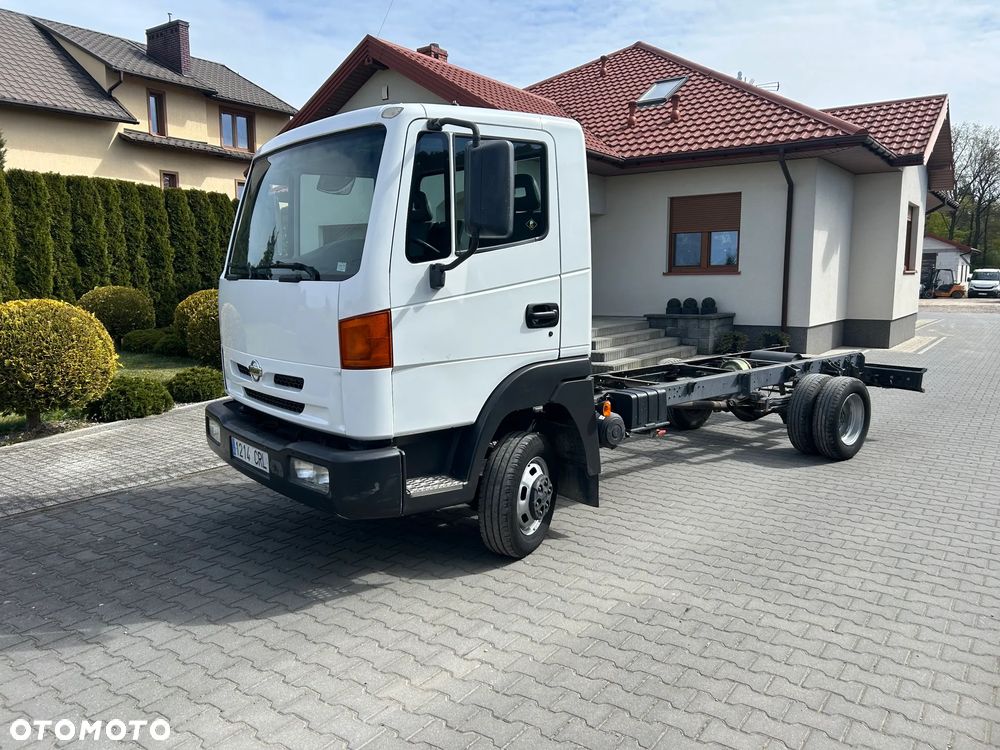 Nissan Atleon 56.120 DMC 3,5T - 1