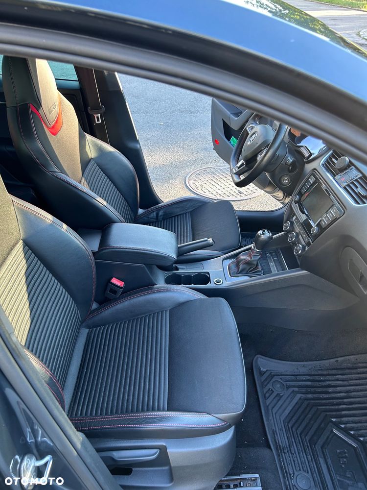 Skoda Octavia 2.0 TDI RS DSG EU6 - 30