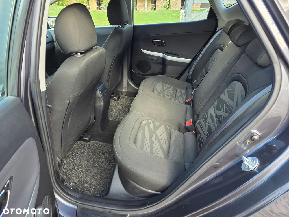 Kia Ceed 1.4 CVVT - 12