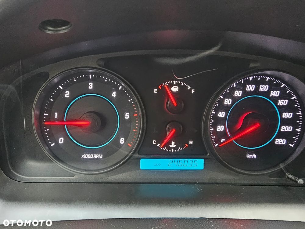 Chevrolet Captiva 2.2 D LT+ - 39