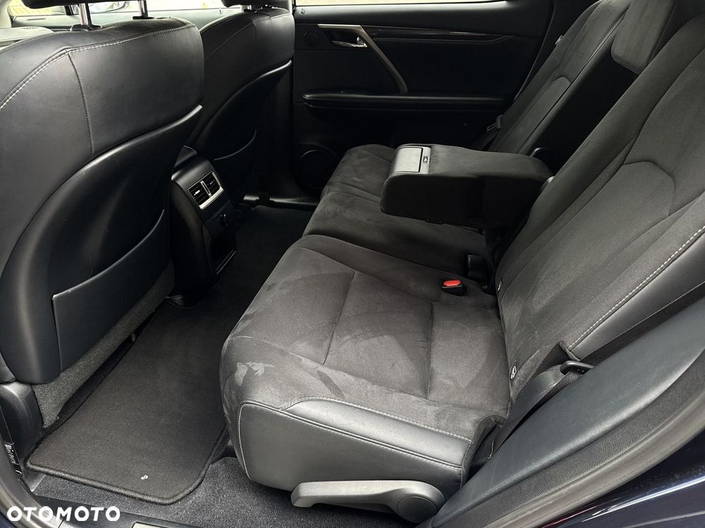 Lexus RX - 30