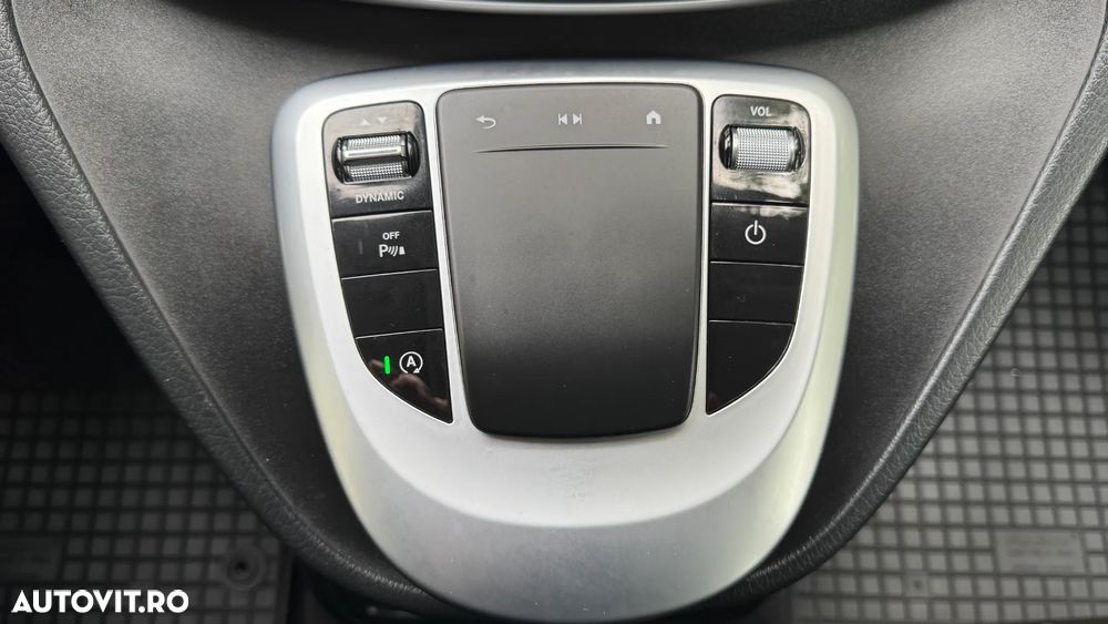 Mercedes-Benz V 300 d Combi Lung 237 CP RWD 9AT - 33